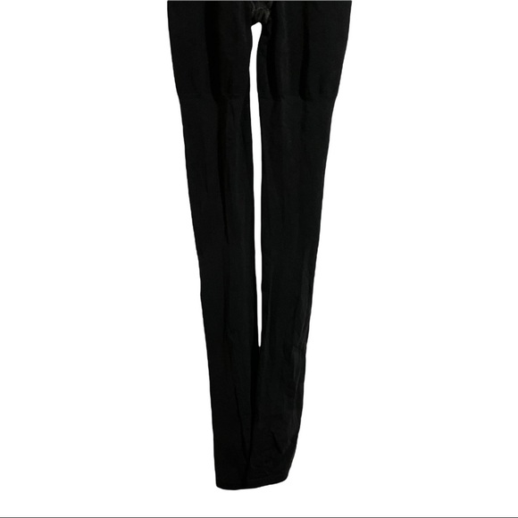 Spanx hose capri black size B.Tummy control hose. - Picture 6 of 9